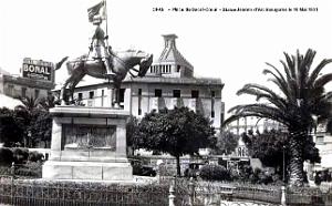 1931 05 10 Oran - Place du Sacre-Coeur et Statue Jeanne d'Arc